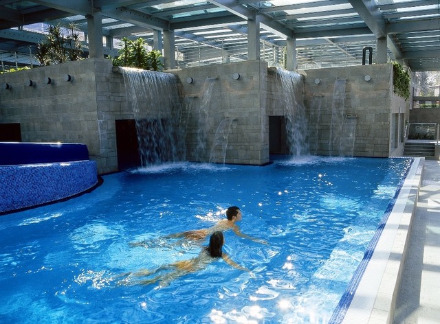 PISCINA FAMILY HOTEL