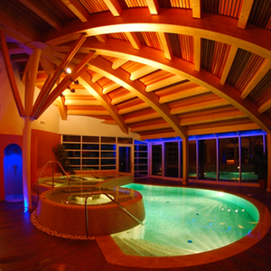 piscina e wellness family hotel trentino