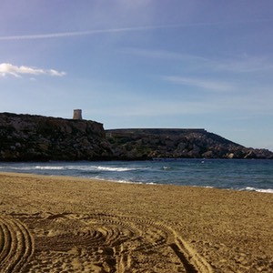 spiaggia Golden bay Malta